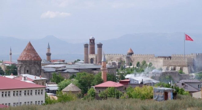  FotoMaraton’dan Nihat Kılıçoğulları’na iki ödül